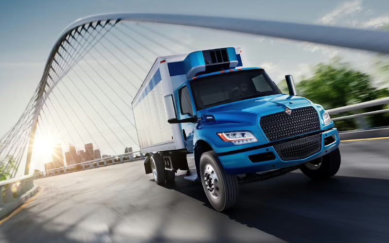 International (Navistar) eMV Series (MV60E) International (Navistar) eMV Series (MV60E) - image 1 of 4